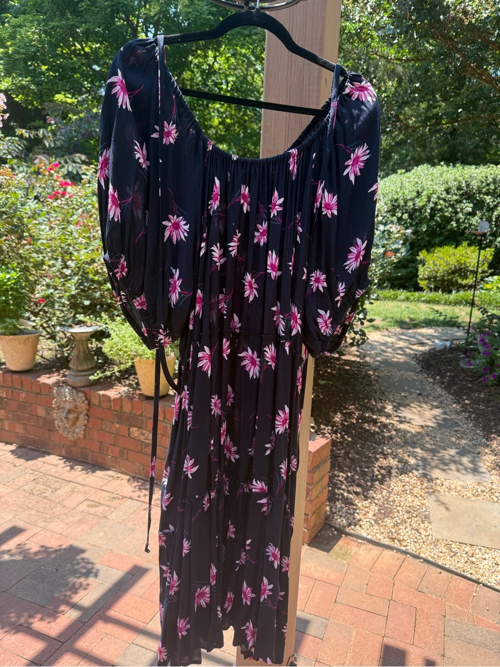 Karen Kane Navy with Pink Daisies Tiered Midi Dress - Like New- 3X - Picture 4 of 4